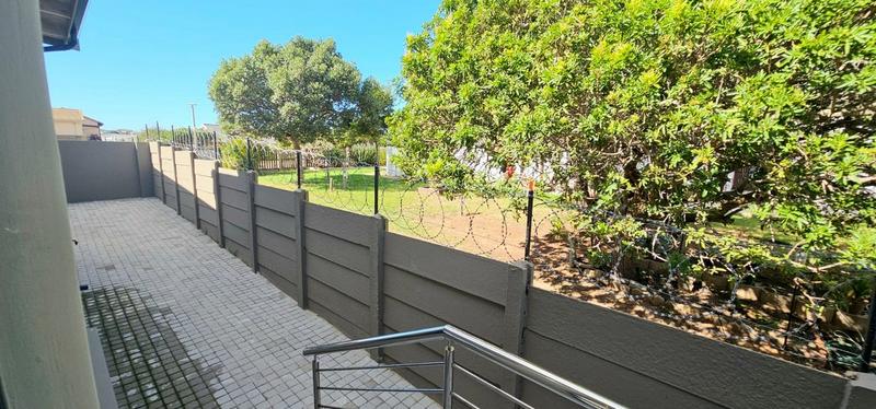 To Let 3 Bedroom Property for Rent in Hartenbos Heuwels Western Cape